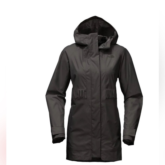 The North Face Jackets & Blazers - THE NORTH FACE LYNWOOD PARKA, black, medium